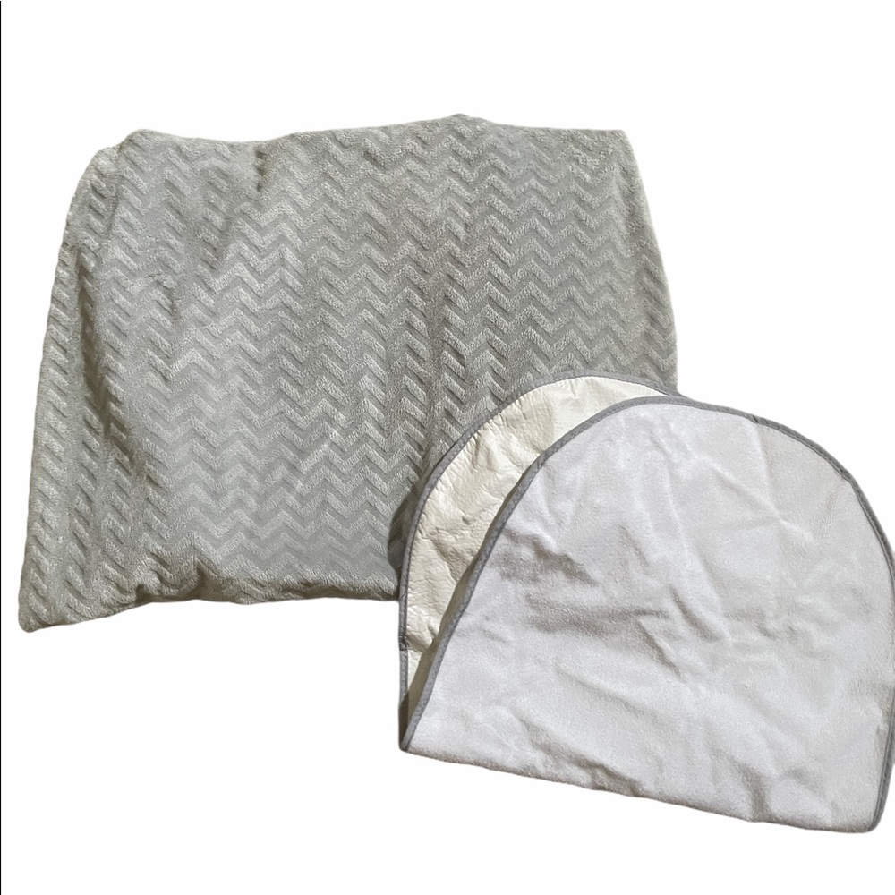 Boppy chevron changing pad set